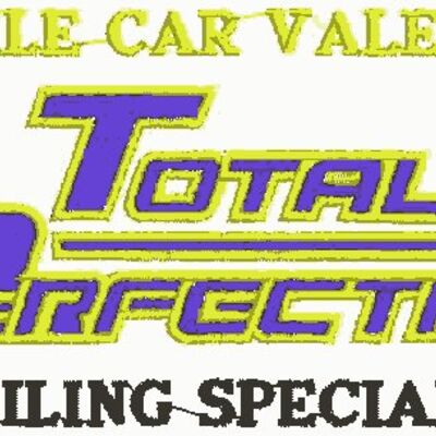 A110325 Mobile Car Valeting on Red Garment  new Thumbnail